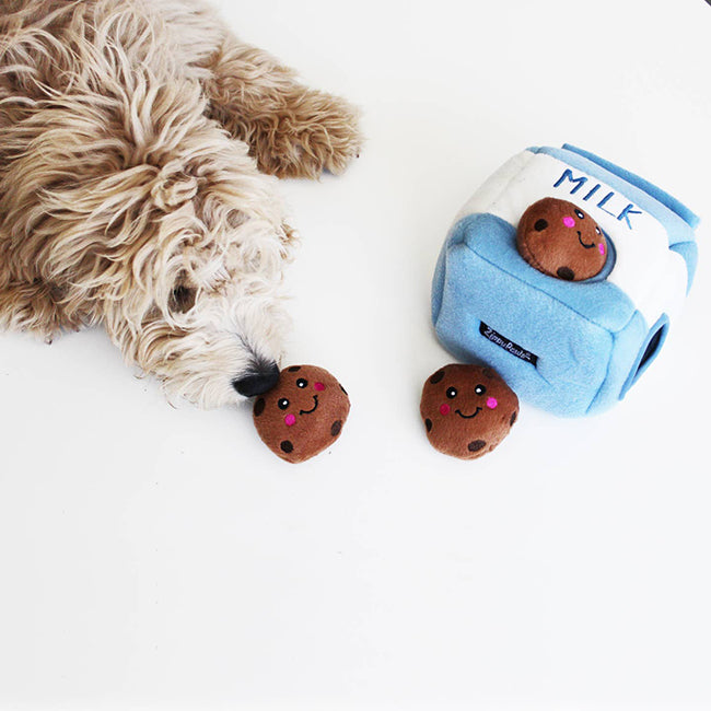 Jouet d’occupation en peluche pour chien – Milk et Cookies de Zippypaws