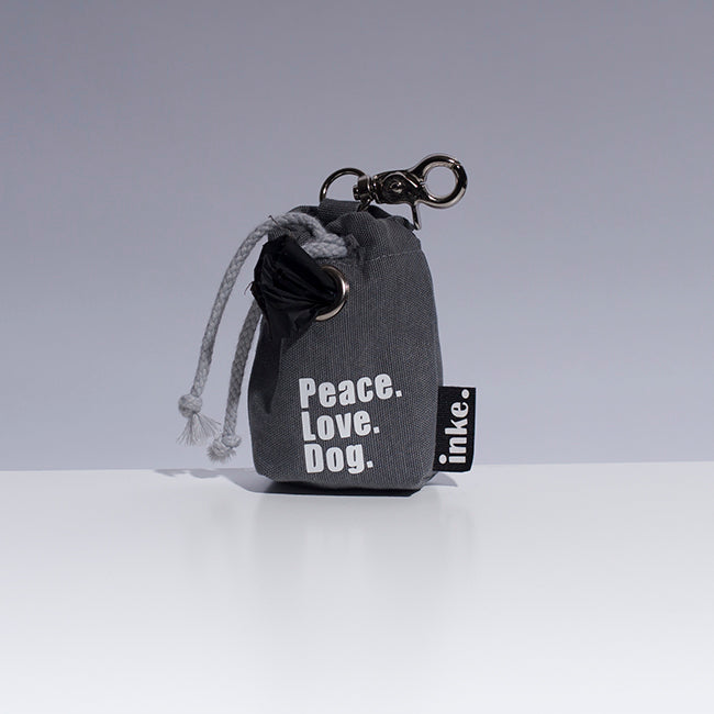 Distributeur de sacs - Peace.Love.Dog.